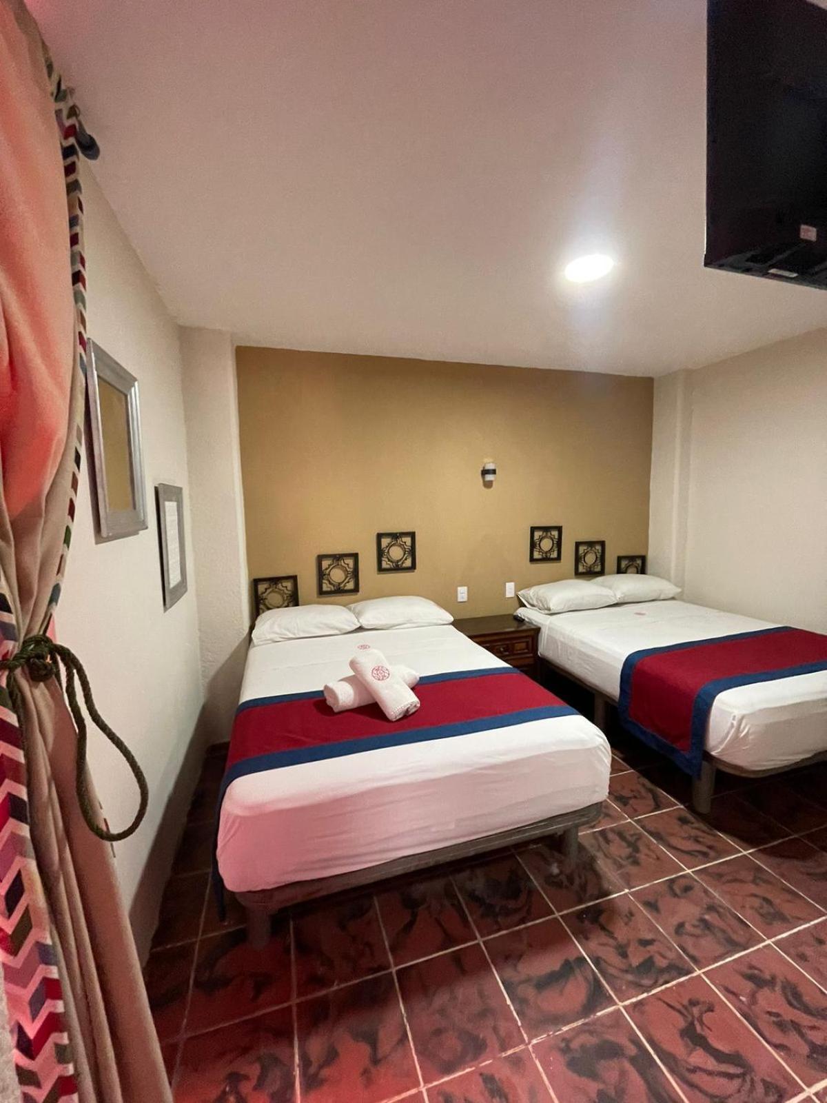 Hotel Flamingos Guadalajara Exterior photo