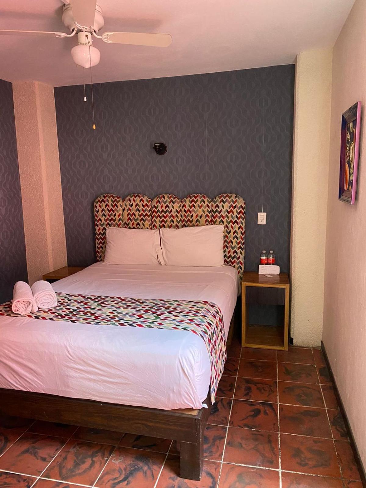 Hotel Flamingos Guadalajara Exterior photo